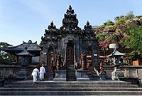 Bali experience : pura pulaki, pemuteran